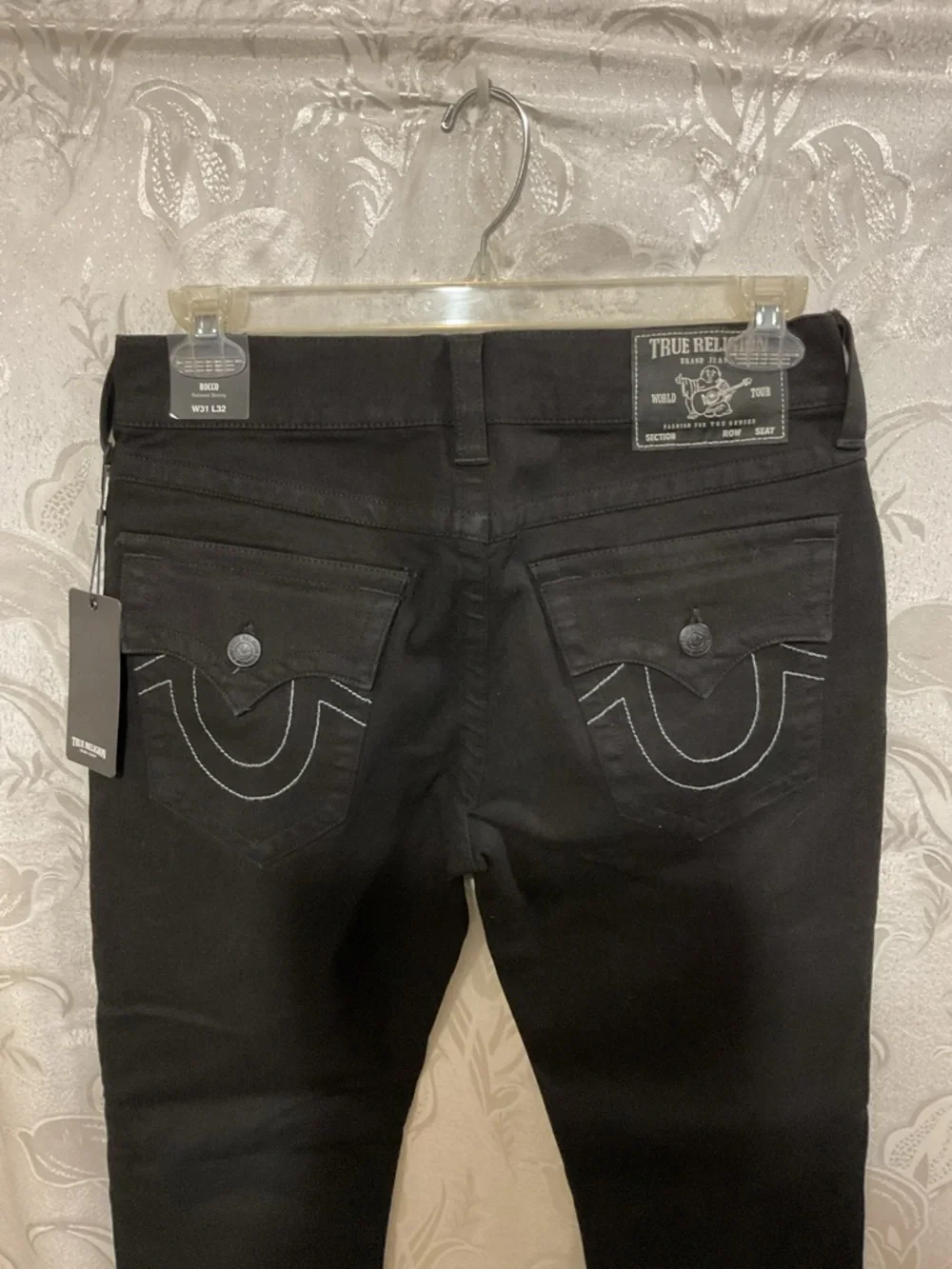 True Religion Men's Black Rocco Relaxed Skinny Size 31/32